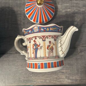 Vintage Sadler Bandstand Teapot Edwardian Entertainment Design EUC